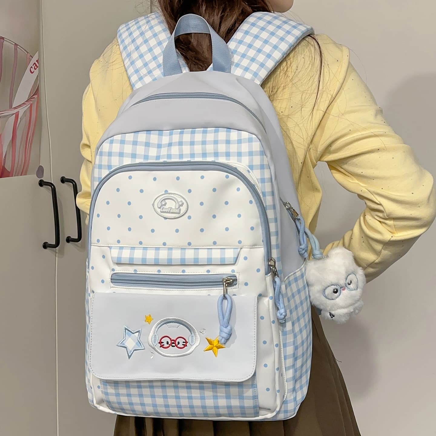 Good-looking backpack for primary school girls, fifth and sixth grade schoolbags, large-capacity lightweight junior high school students’ spine protection backpack