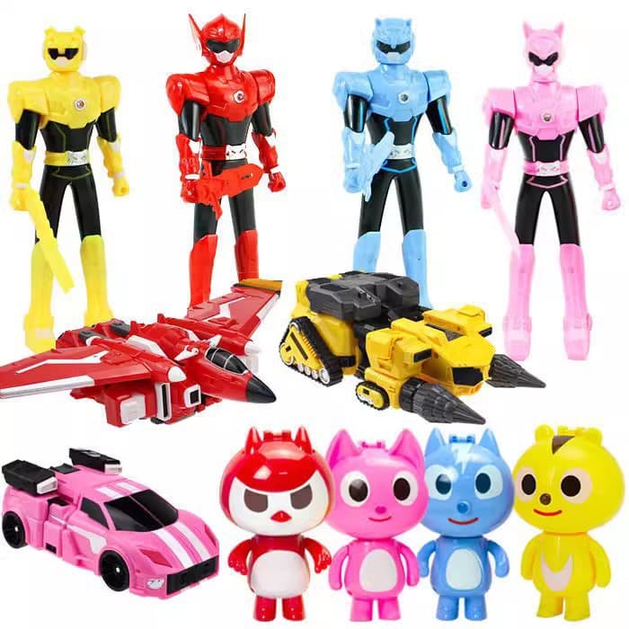 Fort Light Gun Transformation Mecha Toy with Semi, Lucy, Max, Ray, and Jerry Birthday Cake Decorations