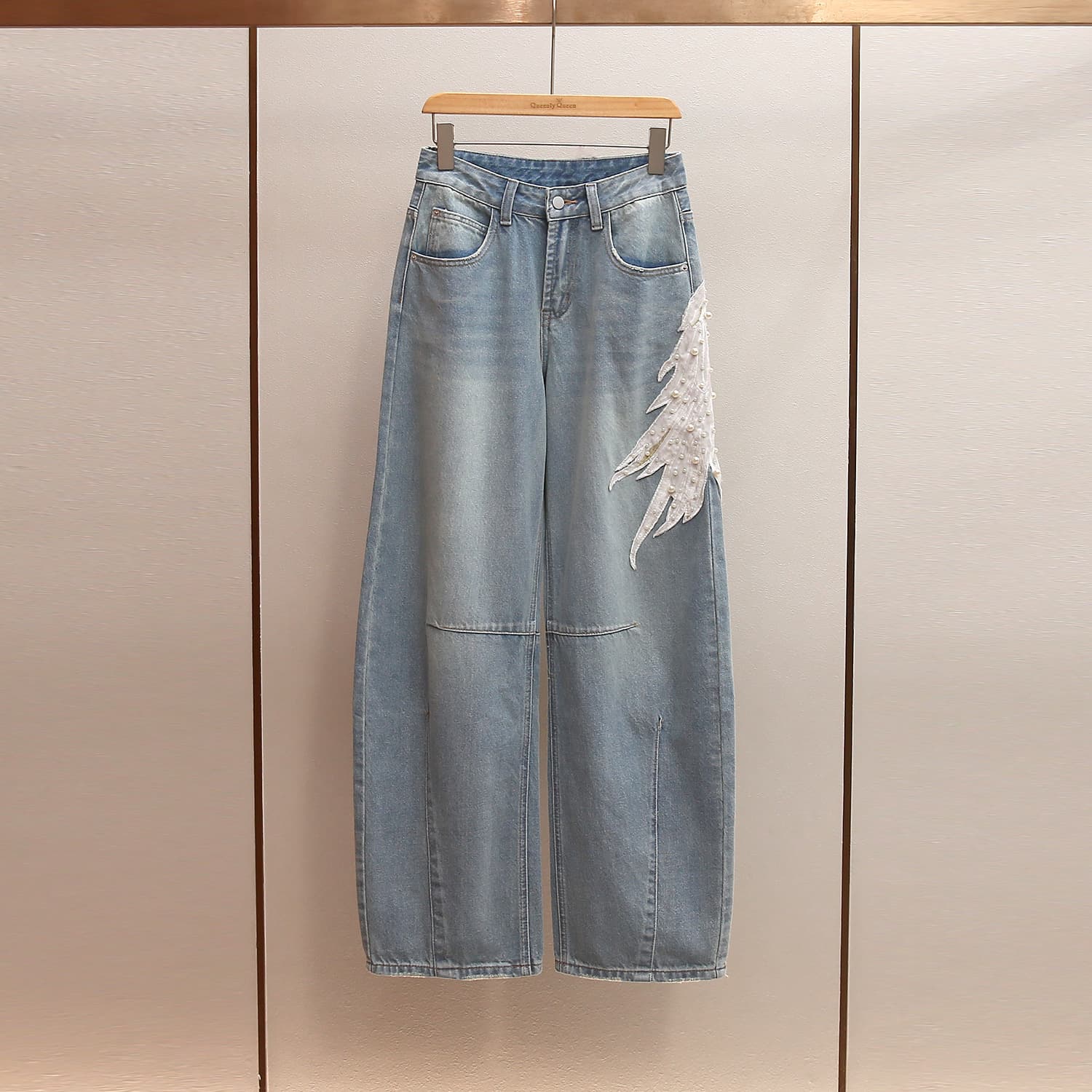 Shenzhen Nanyou High-End Women's Autumn/Winter New Arrival French-Style Beaded Feather Design High-Waist Wide-Leg Curved Jeans