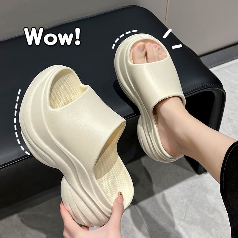 2025 New Ultra-Thick Slippers for Women, Non-Slip, Thick-Soled Slippers for Outdoor Wear, Beach New Closed-Toe Summer Wholesale