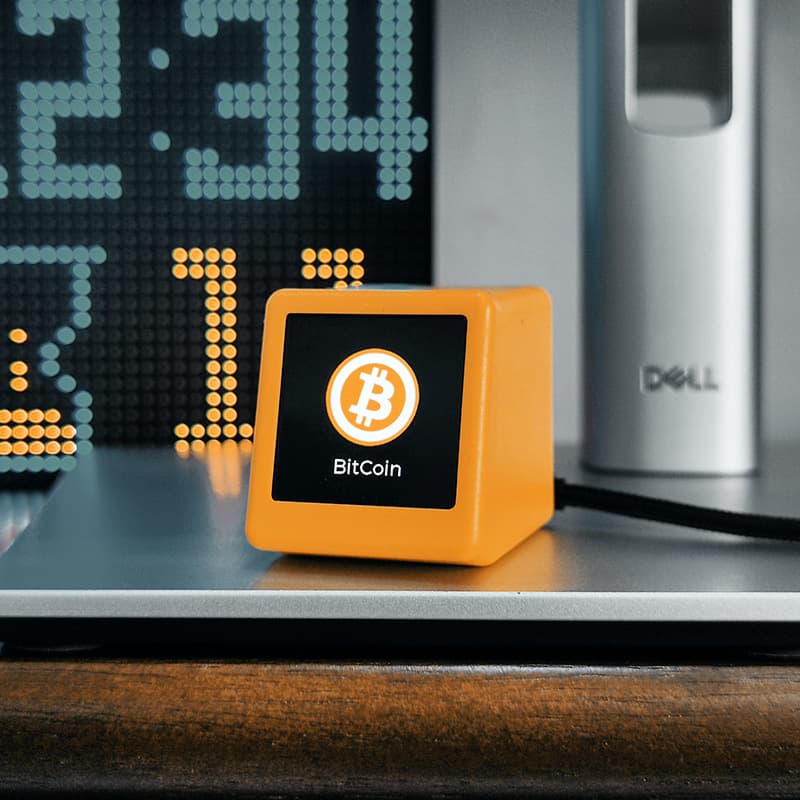 GeekMagic PRO Stock Ticker Display WiFi Weather Clock Exchange Rate BTC Cryptocurrency Real-time
