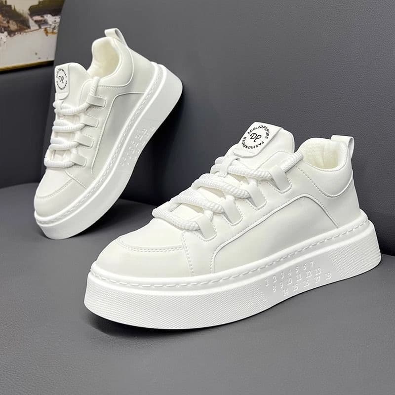 2025 Spring Men's New Breathable White Shoes Trendy Versatile Thick Sole Sports Casual Board Shoes