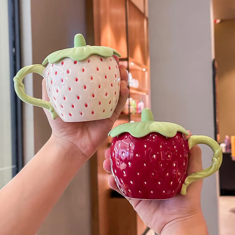 Cute Strawberry Ceramic Mug Gift Box for Women, High-Aesthetic Home Breakfast Coffee Cup, Birthday Gift