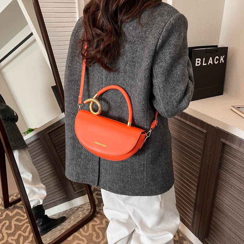 New personality niche saddle bag, fashionable texture, trendy semi-round bag, candy color, daily commuting shoulder crossbody bag