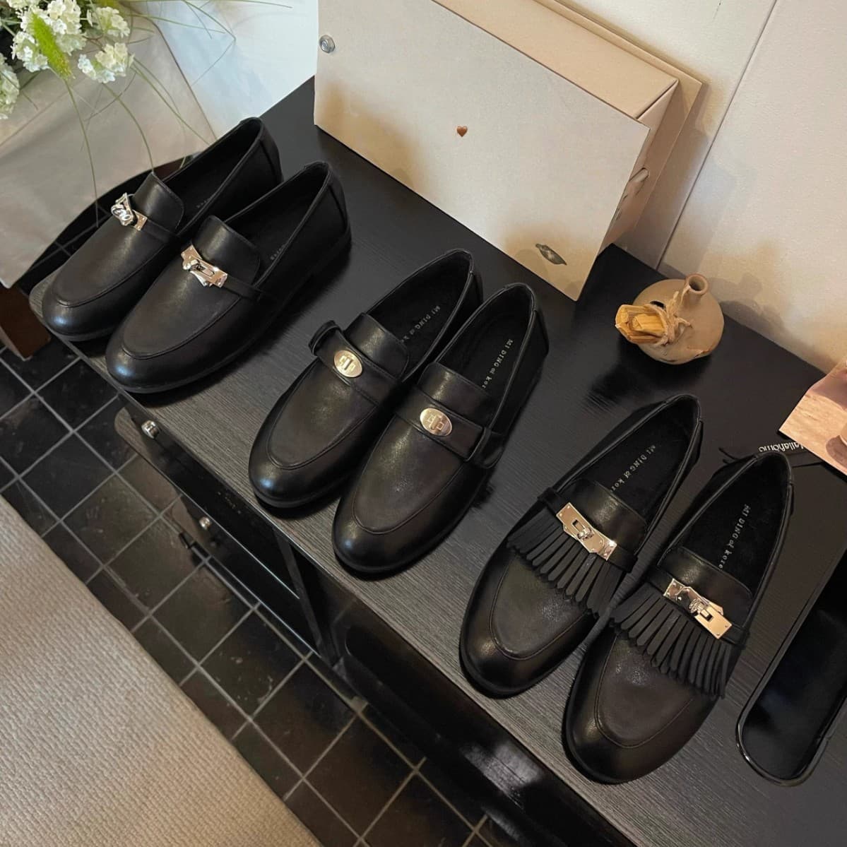 Small Gold Buckle Tassel 2026 Loafer Shoes for Women, Slip-On Lazy British Leather Shoes, Flat Heel Single Shoes for Women