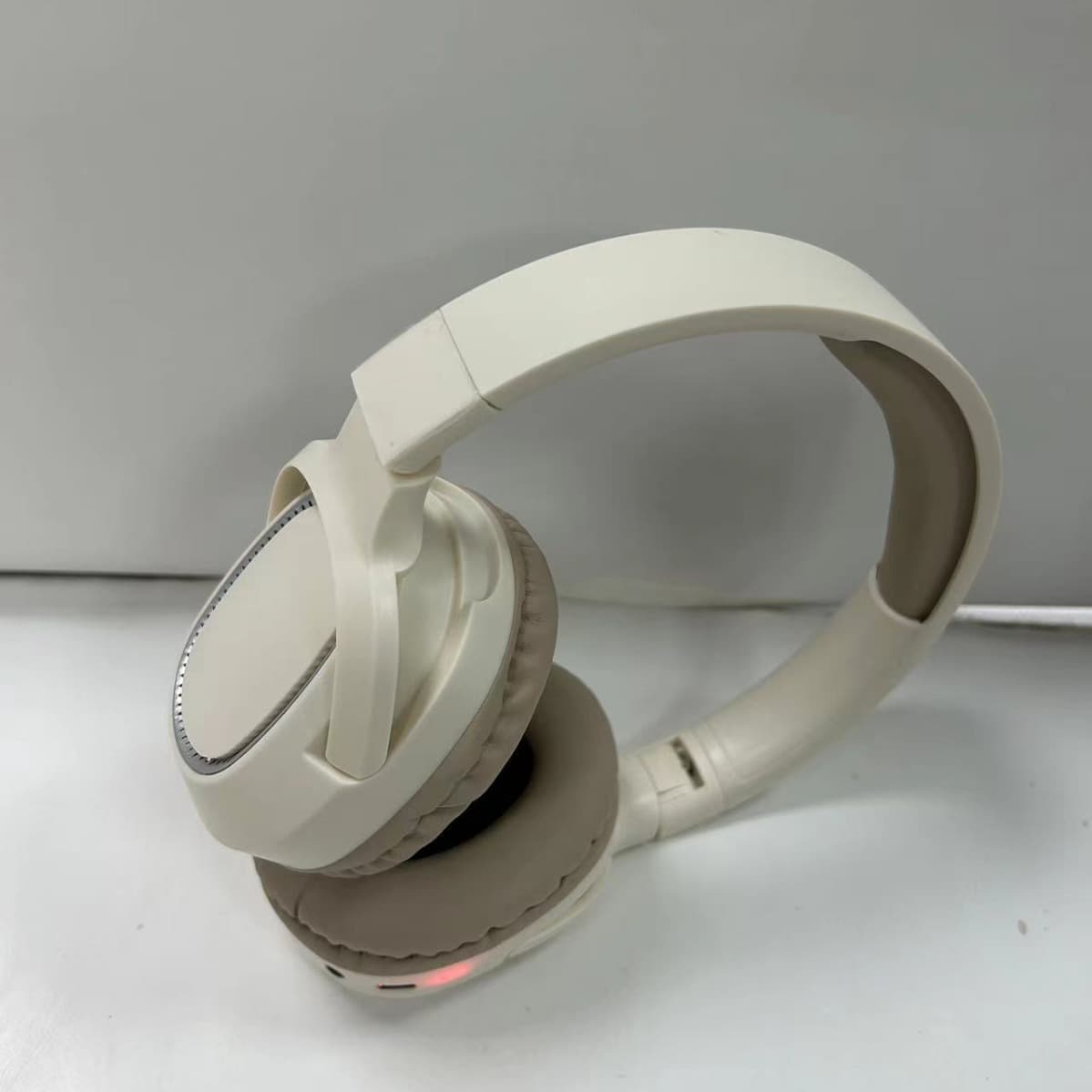 Headphone Factory Popular Foldable Head-Mounted Customized Bluetooth Headset Wireless Headset Macaron Color Headset