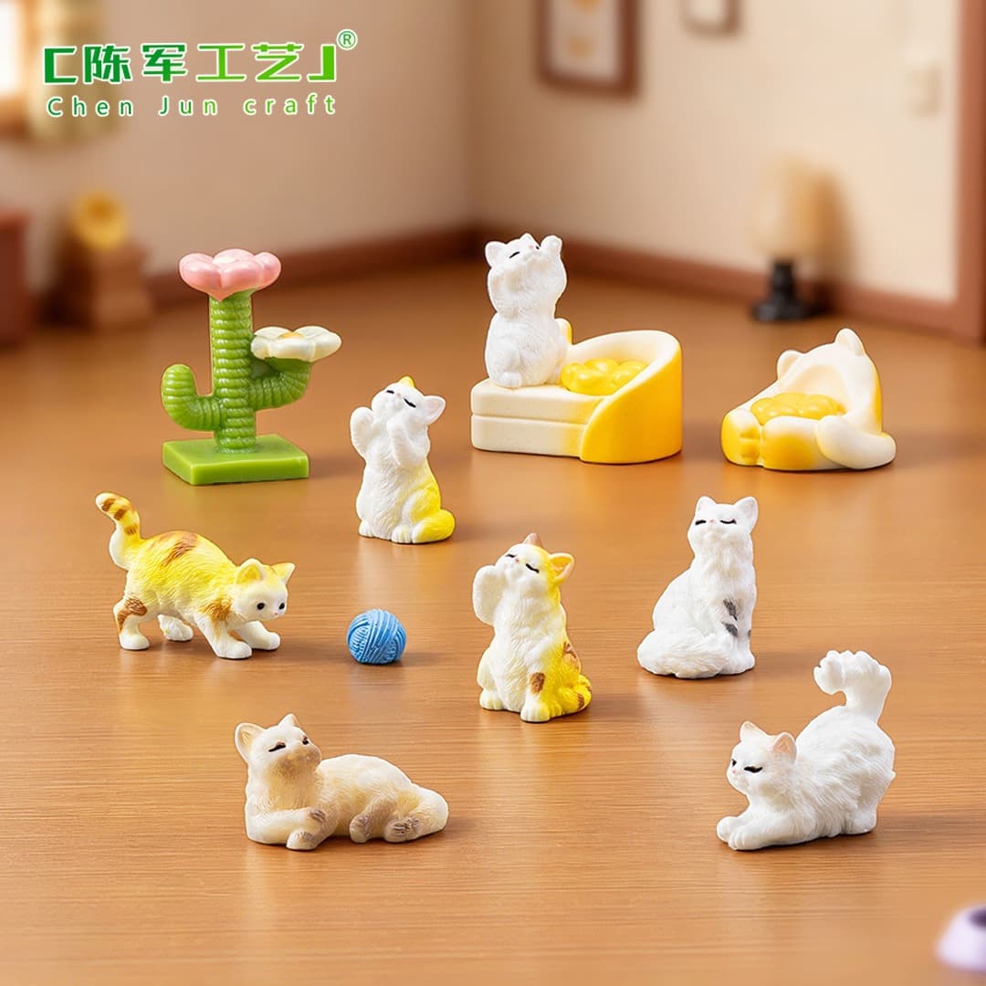 Miniature Realistic Stuffed Cow and Kitten Figurines Dollhouse DIY Decoration Accessories Desktop Ornaments
