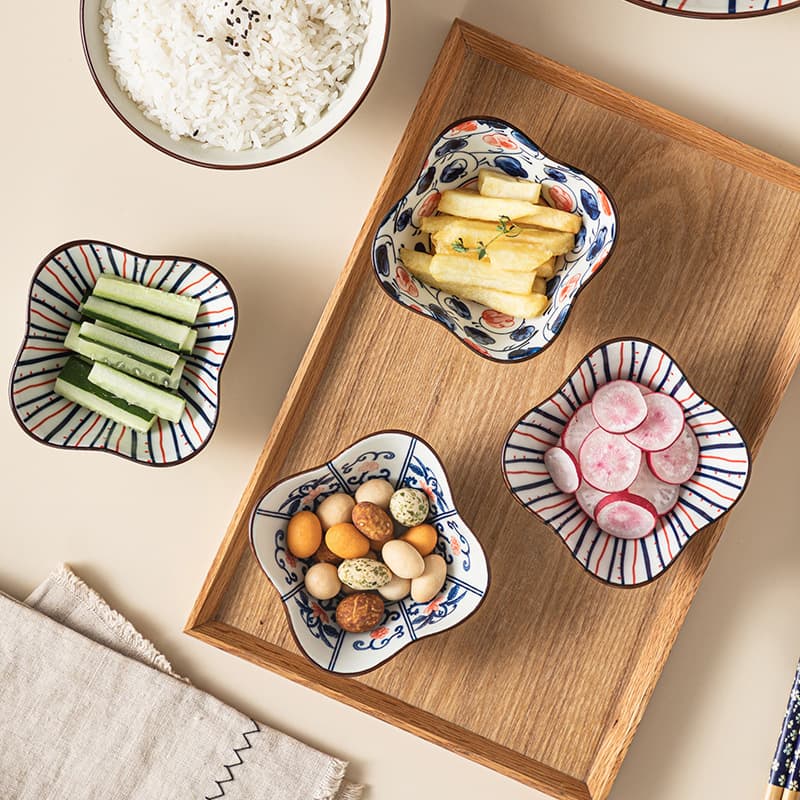 Vintage Japanese-style Glazed Flower Soy Sauce Dish, Home Use Underglaze Color Dim Sum Dipping Sauce Seasoning Peanut Dish