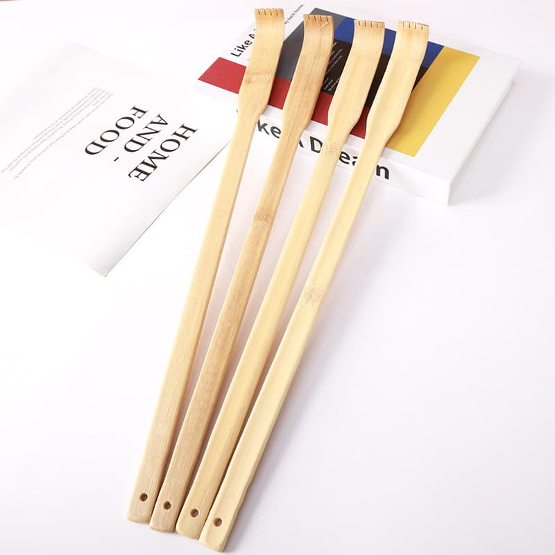 Straight bamboo back scratcher wholesale at 1-2 yuan each, perfect for street vendors, offering an affordable itch relief solution.