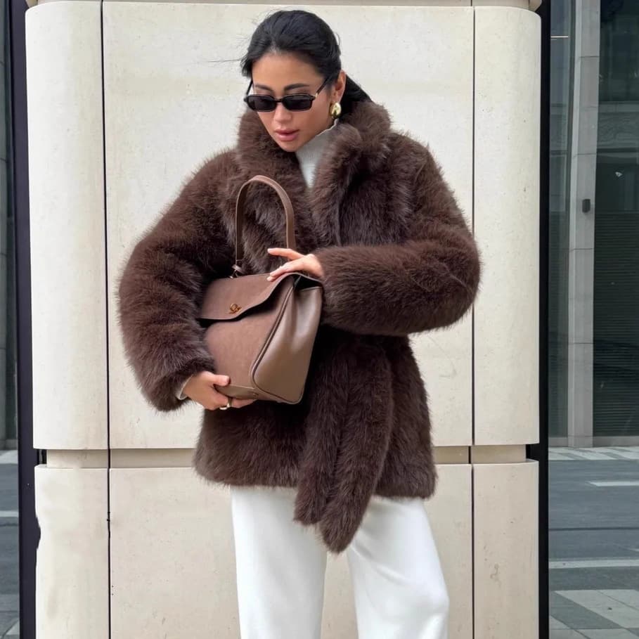 Mid-Length Belted Fox Fur Coat with Suit Collar, Fashionable Plush Women's Winter Thickened Faux Fur Outerwear
