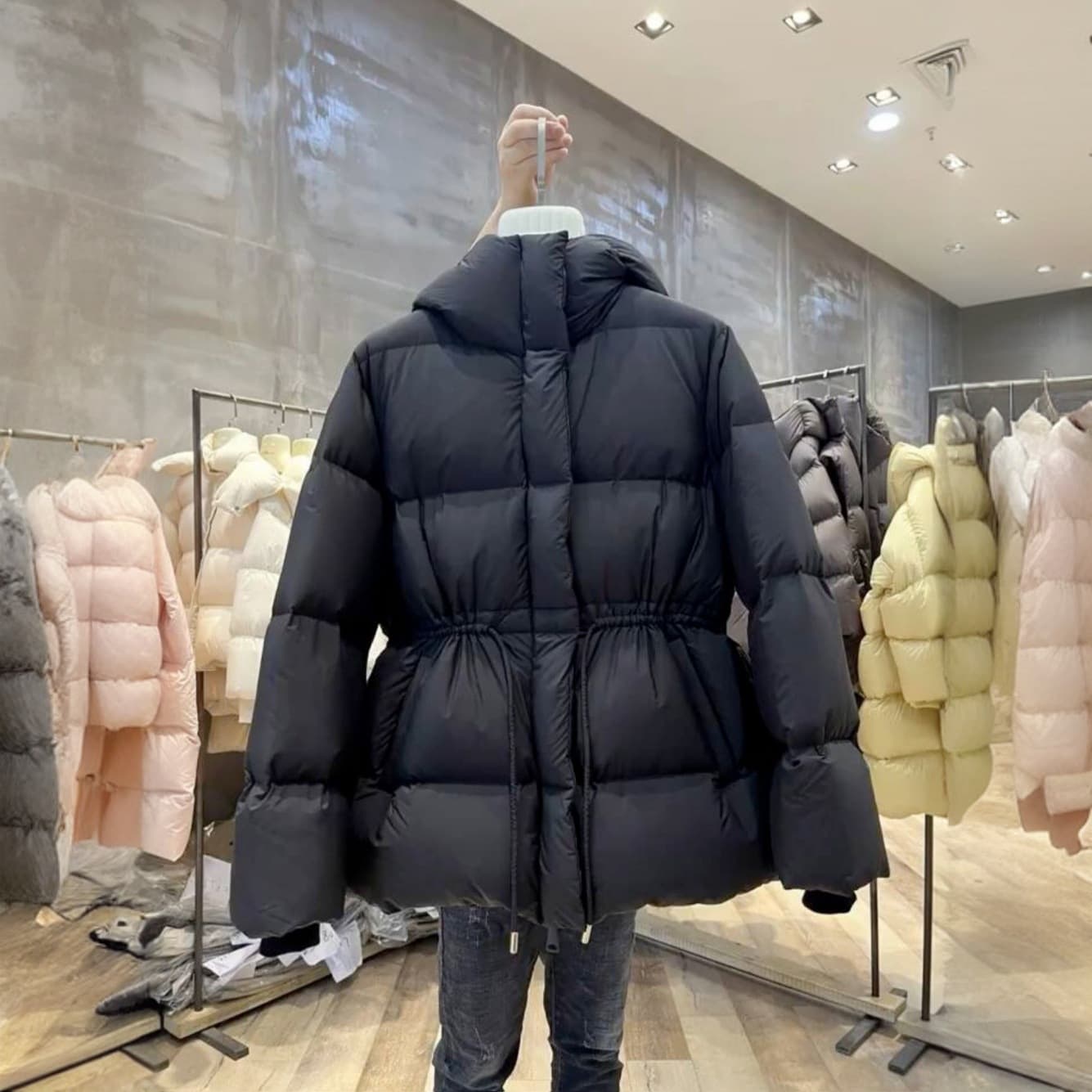 Simple Horizontal-Quilted Short Puffer Jacket for Women, Hooded and Waist-Tightening, Basic Solid Color Versatile Winter Outerwear