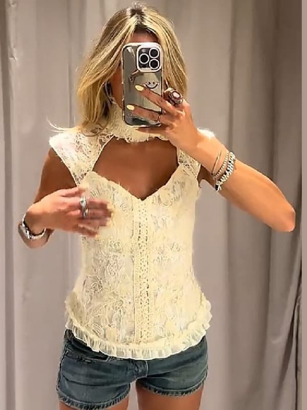 2026 New Sexy Hollow Jacquard Halter Backless Lace Waist-Cinching Women's Short Sleeveless Top for Europe and America Cross-Border