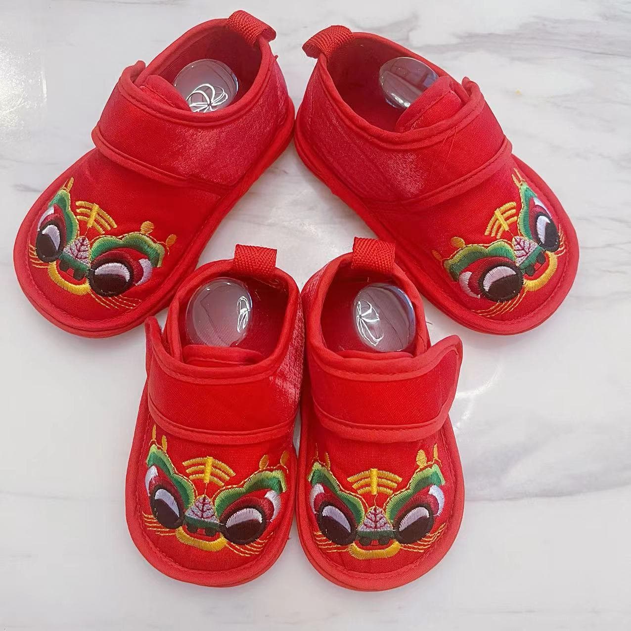 Layered sole baby shoes, tiger shoes, glossy finish, children's ethnic style, tiger design.