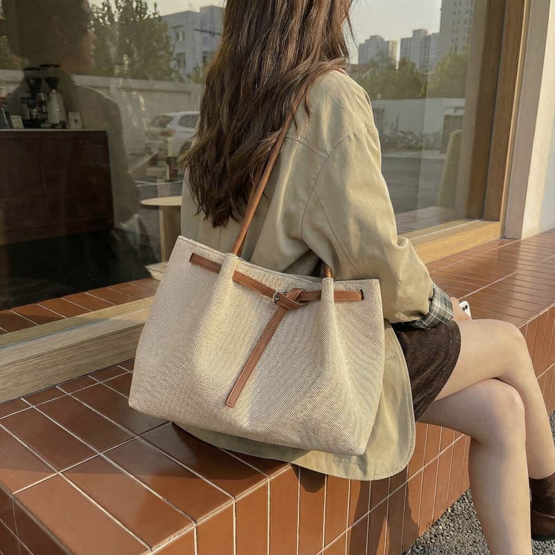 Premium Vintage Large Capacity Bag for Women 2026 New Fashion Versatile Commute Shoulder Bag Handheld Tote Bag