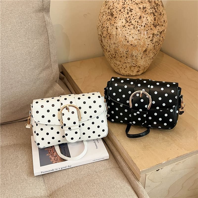 Korean retro polka dot small square bag for women, metal large ring buckle single shoulder crossbody bag, simple commuter mobile phone bag