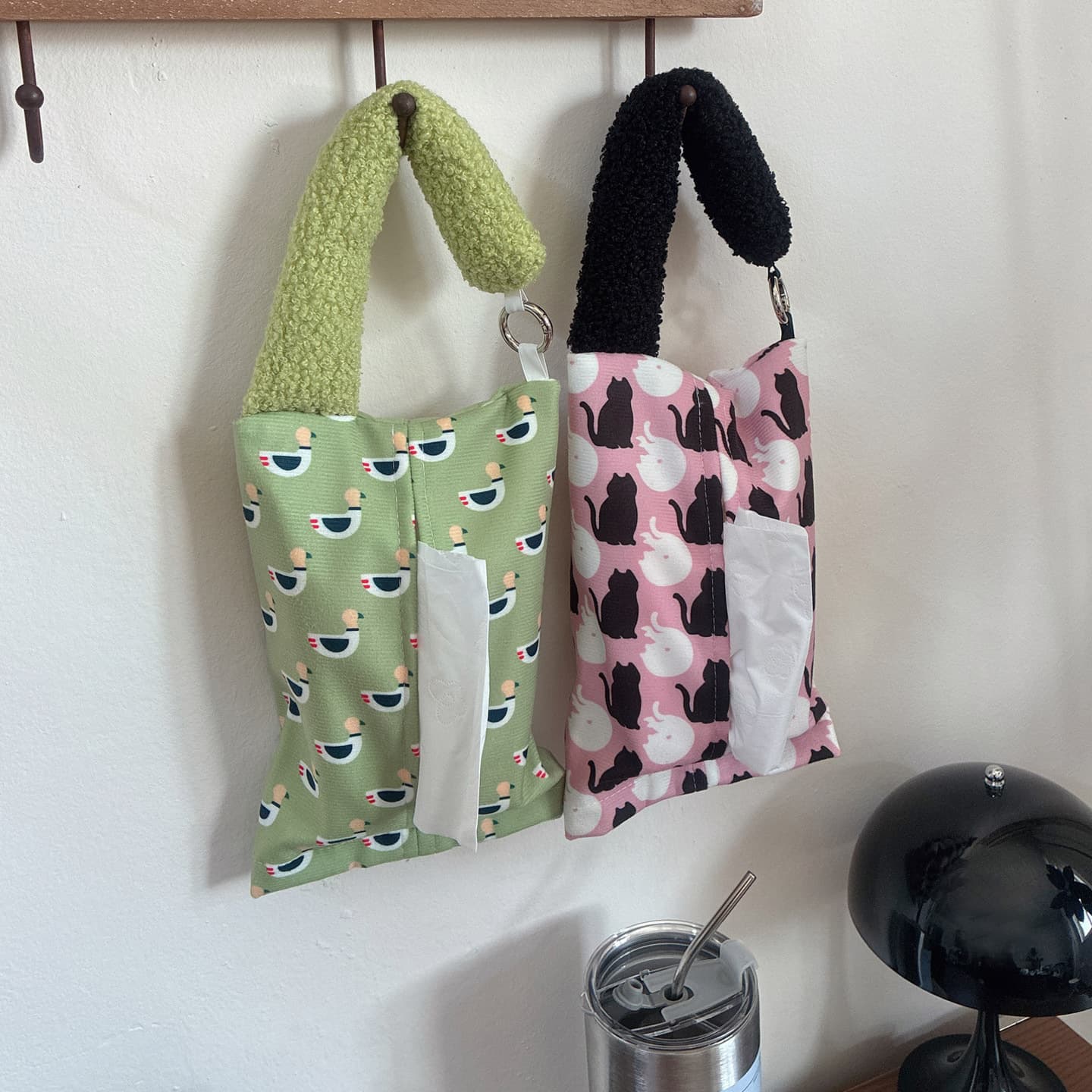 Cute cartoon hanging tissue box, plush handle car tissue cover, home wall-mounted fabric tissue bag for hygiene