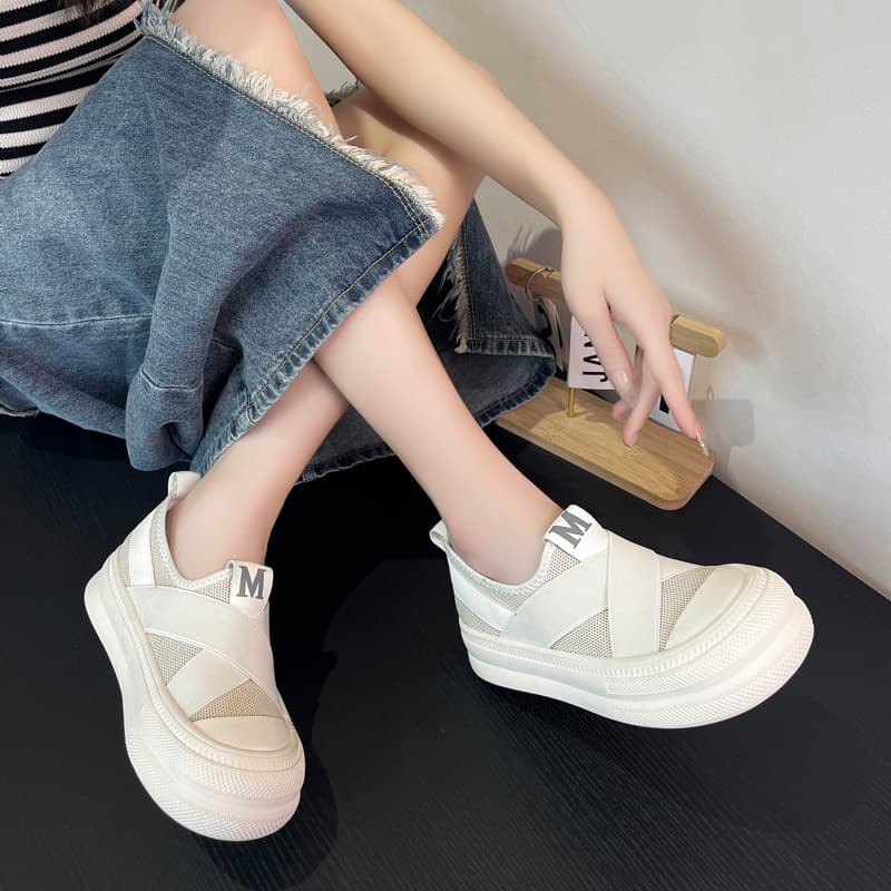 White Shoes Women's 2024 New Four Seasons Breathable Mesh Woven Shoes Slip-on Bread Platform Women's Shoes All-match Board Shoes