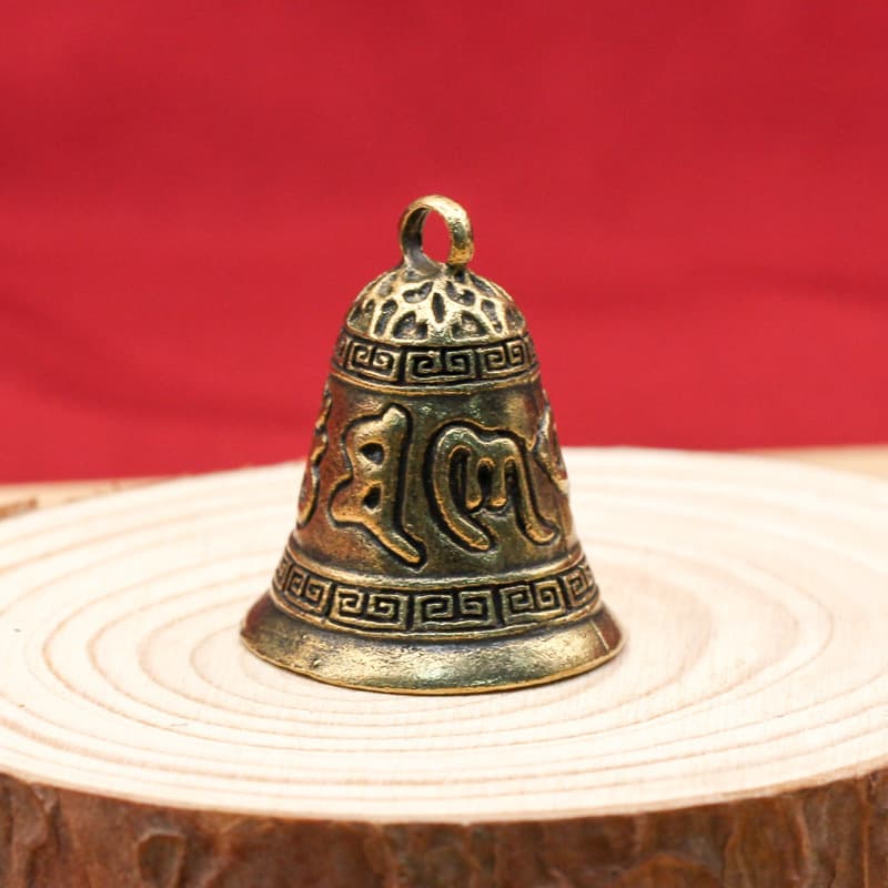 Imitation Brass Retro Handmade Sandalwood Rope Six-Syllable Mantra Bell Keychain Pendant Decoration, Unisex Creative Bag Charm