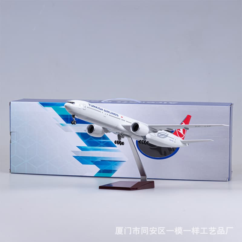 Boeing B777 Airplane Model with Wheels and Lights 1:157 Scale Civil Aviation Passenger Aircraft 47cm Synthetic Resin Modern Minimalist Style