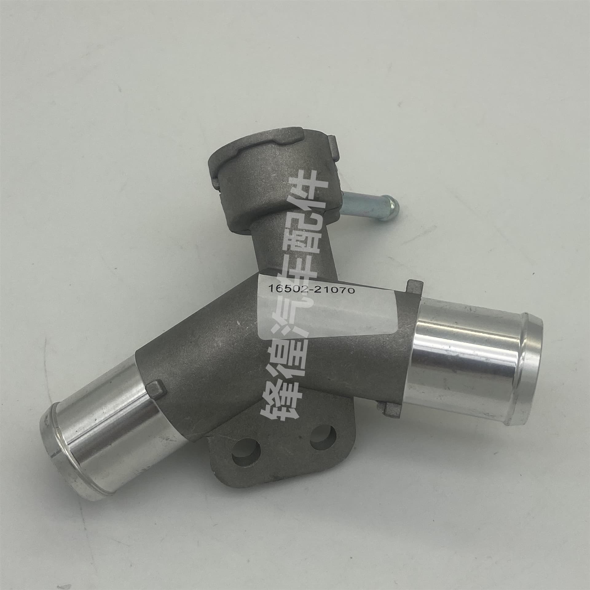 16502-21070 is suitable for Toyota aluminum water thru thermostat cover 1650221080 16502-21060