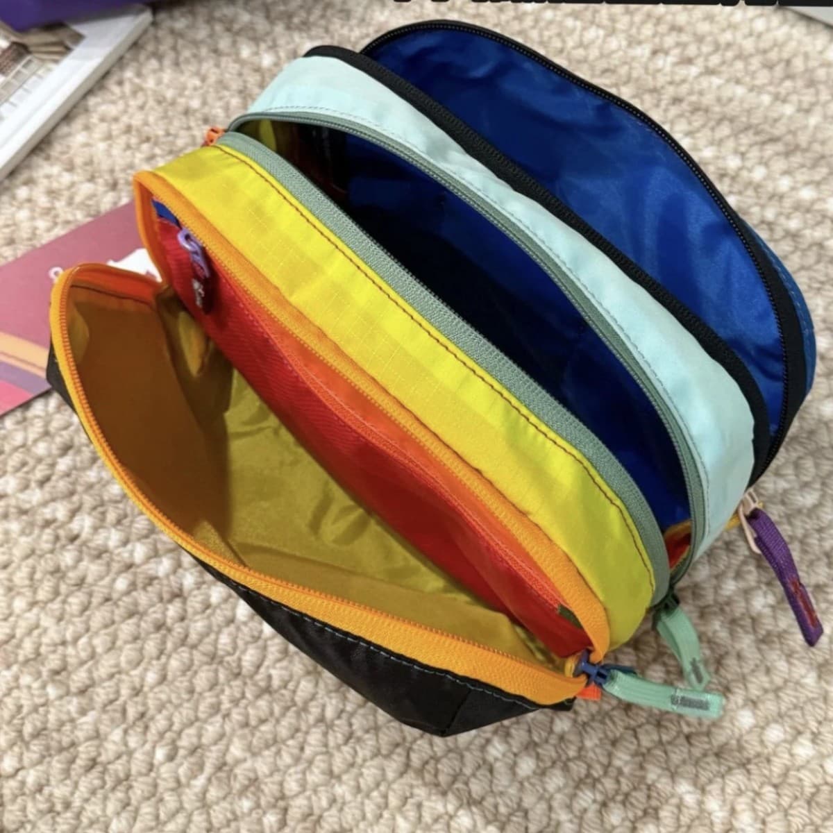 ----------BE0719A Real shot! Sheep Tuo Nido toiletry bag / Kapai 3L waist bag crossbody bag