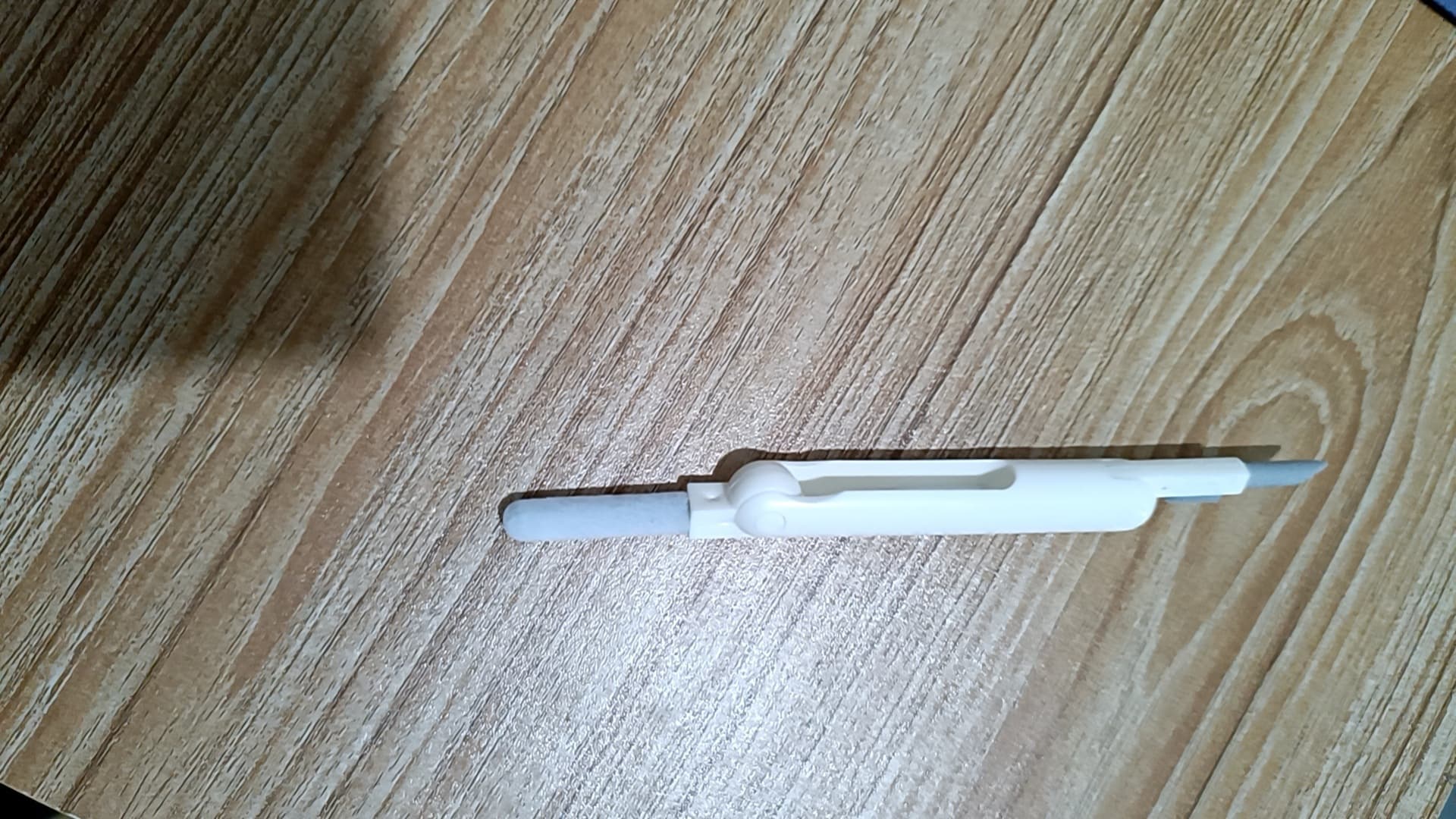 New Cross-Border Bluetooth Earphone Cleaning Pen Factory Wholesale Disposable Computer Portable Roller Brush Set In Stock