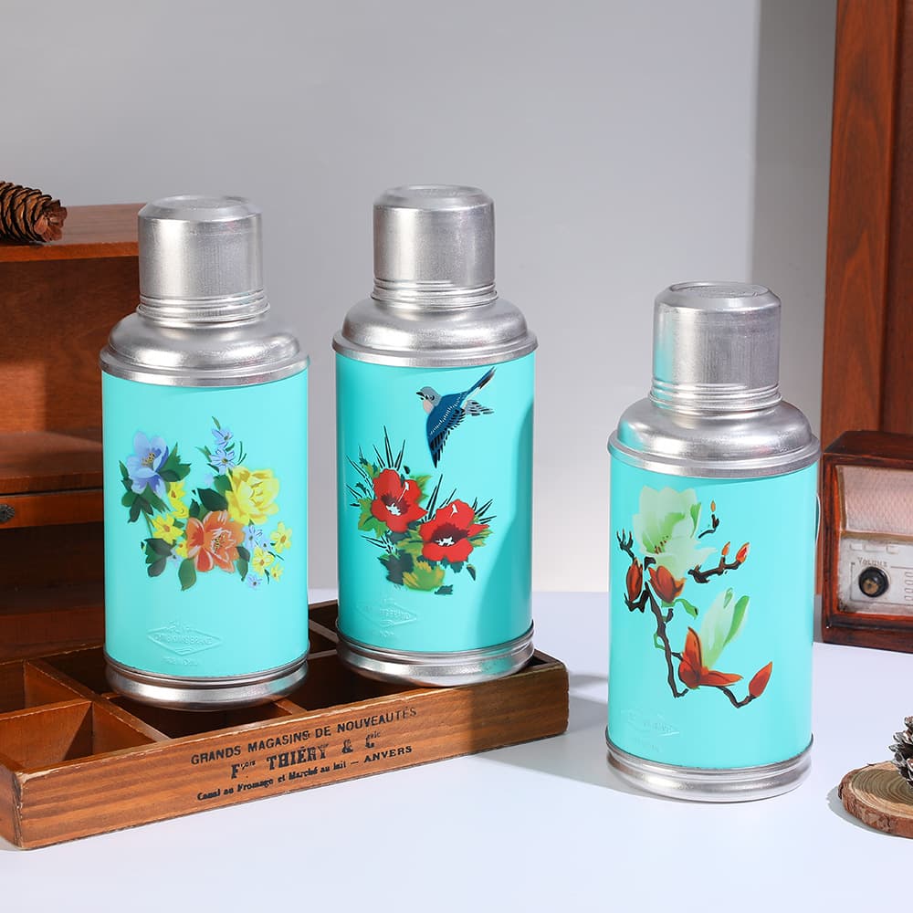 Small Fresh Green Thermos for Student Dorms, Portable Warm Bottle, Household Old-style Glass Liner Tin-plated Insulated Flask