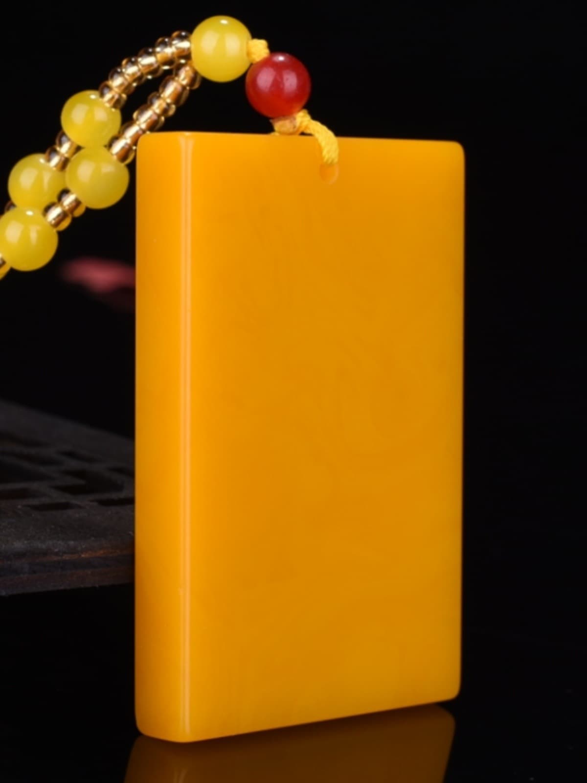 Xinjiang Hetian jade pebble pendant, yellow jade peace and safety plaque, yellow dragon jade pendant, jade ornament.