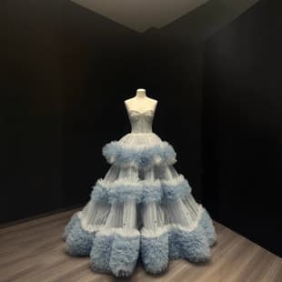Custom Blue Gradient Cake-Layer Wedding Dress Main Colorful Wedding Gown Princess Dress Strapless High-Luxury Train Exquisite Wedding Gown