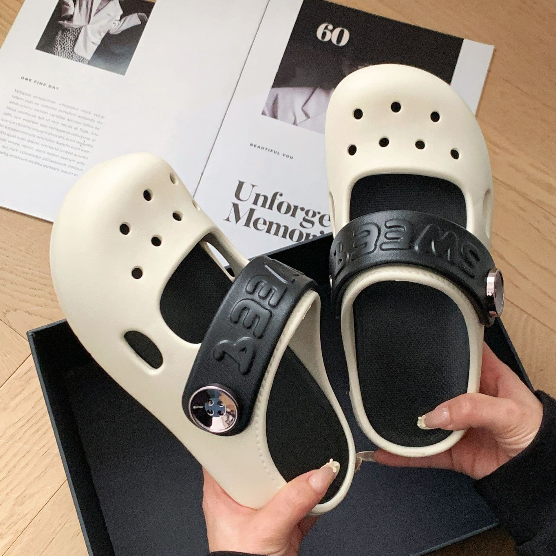 2026 New Xiaohongshu Mary Jane Ballet Hole Shoes EVA Lazy Slippers Fashion Outdoor Versatile Covered Toe Slides