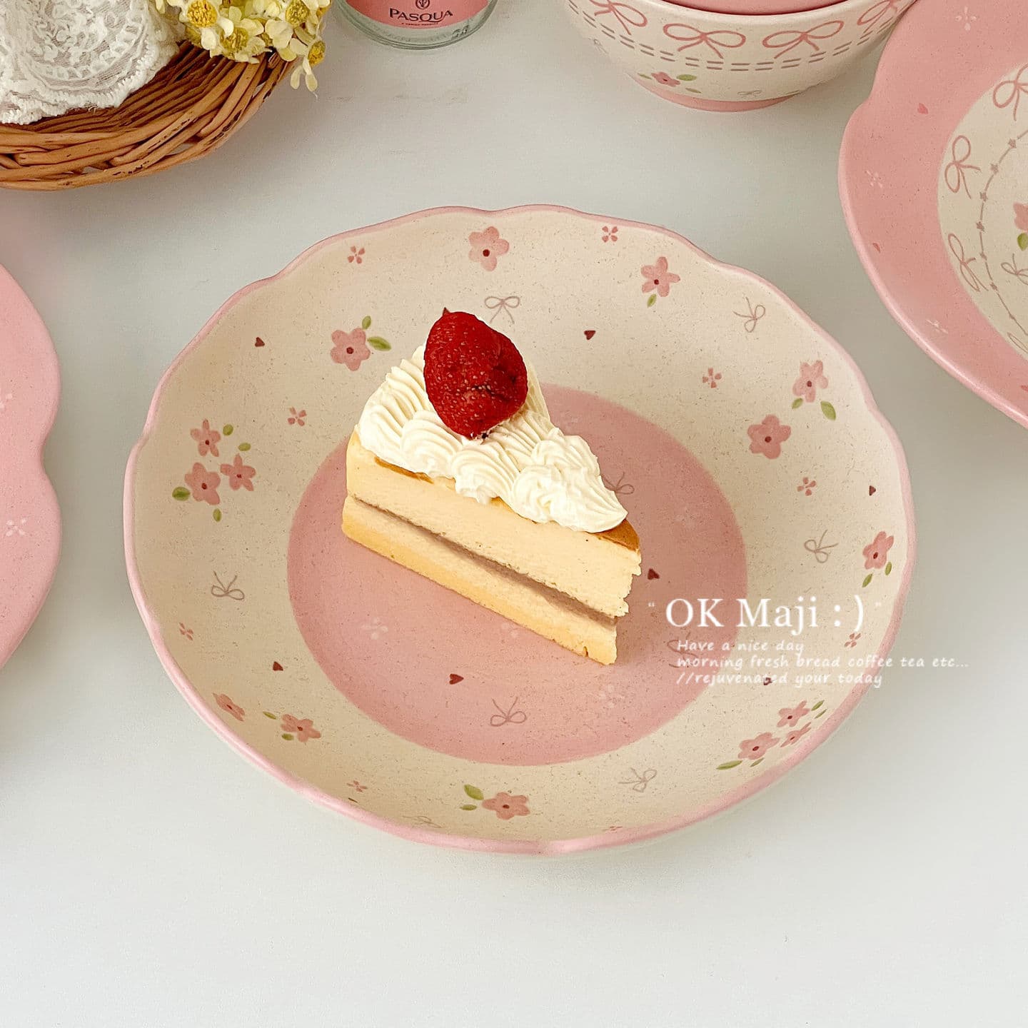 Exquisite and beautiful plates, cute dinner plates, underglaze colored bowls and plates, tableware for one person, ceramic fruit cake dessert plates
