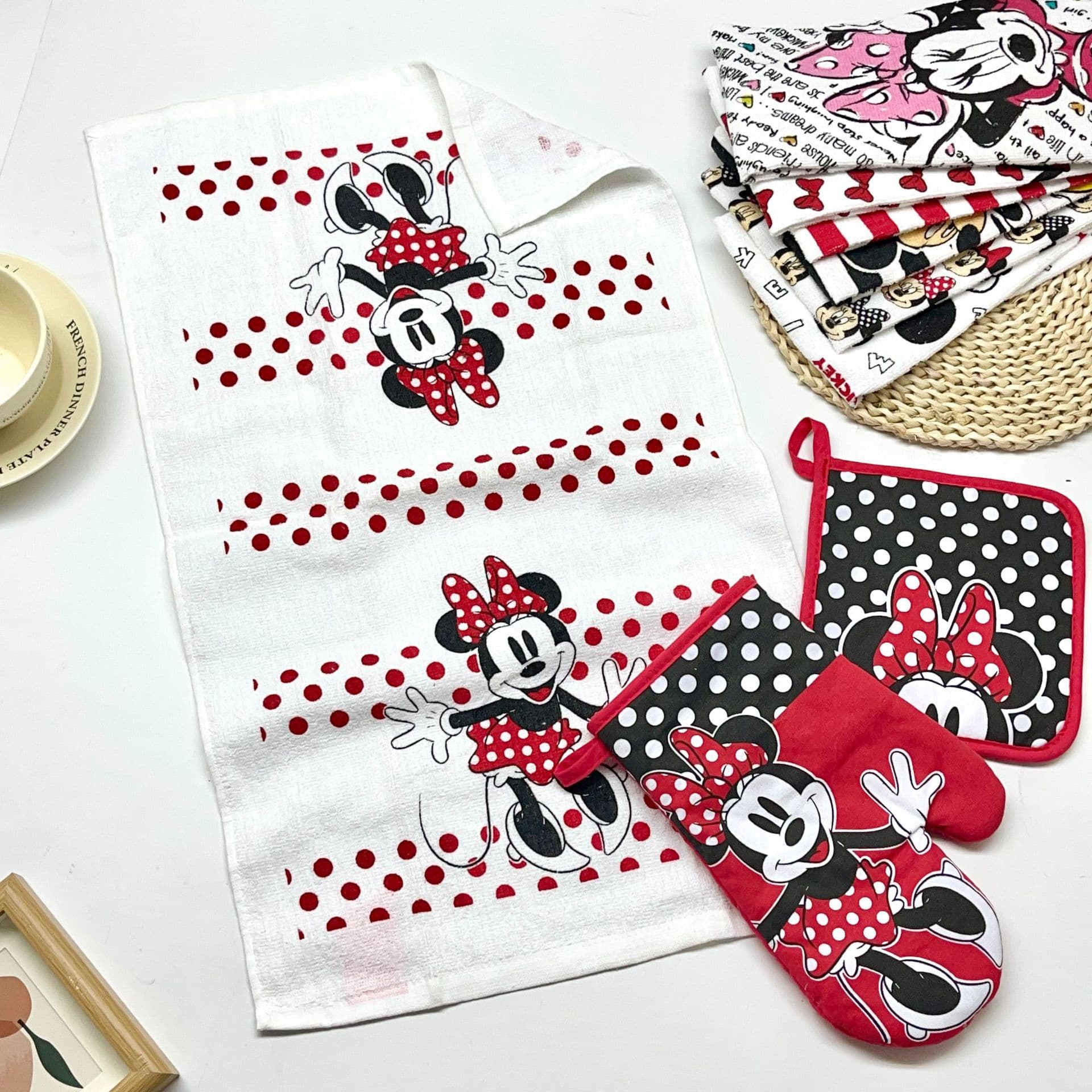 Foreign Trade US Cartoon Mickey Mouse Minnie Mickey Towel Oven Mitt Pot Holder Glove 3-Piece Set Gift