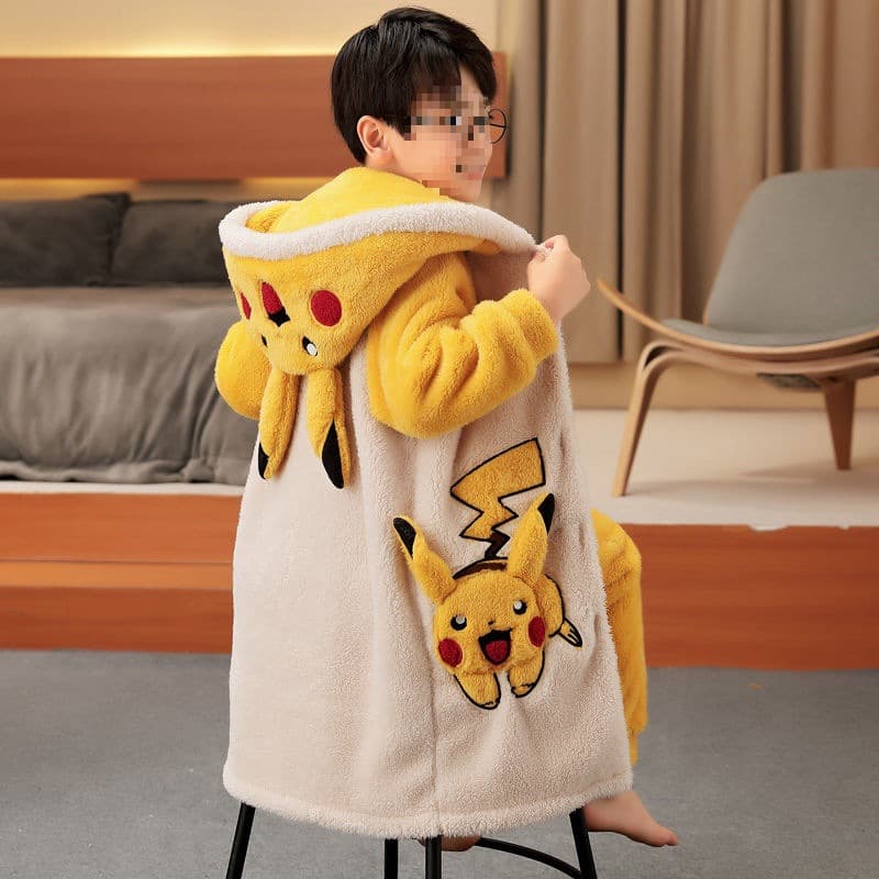 Children's pajamas, boys' coral fleece autumn and winter, flannel robe, thickened home wear set for medium and large children.