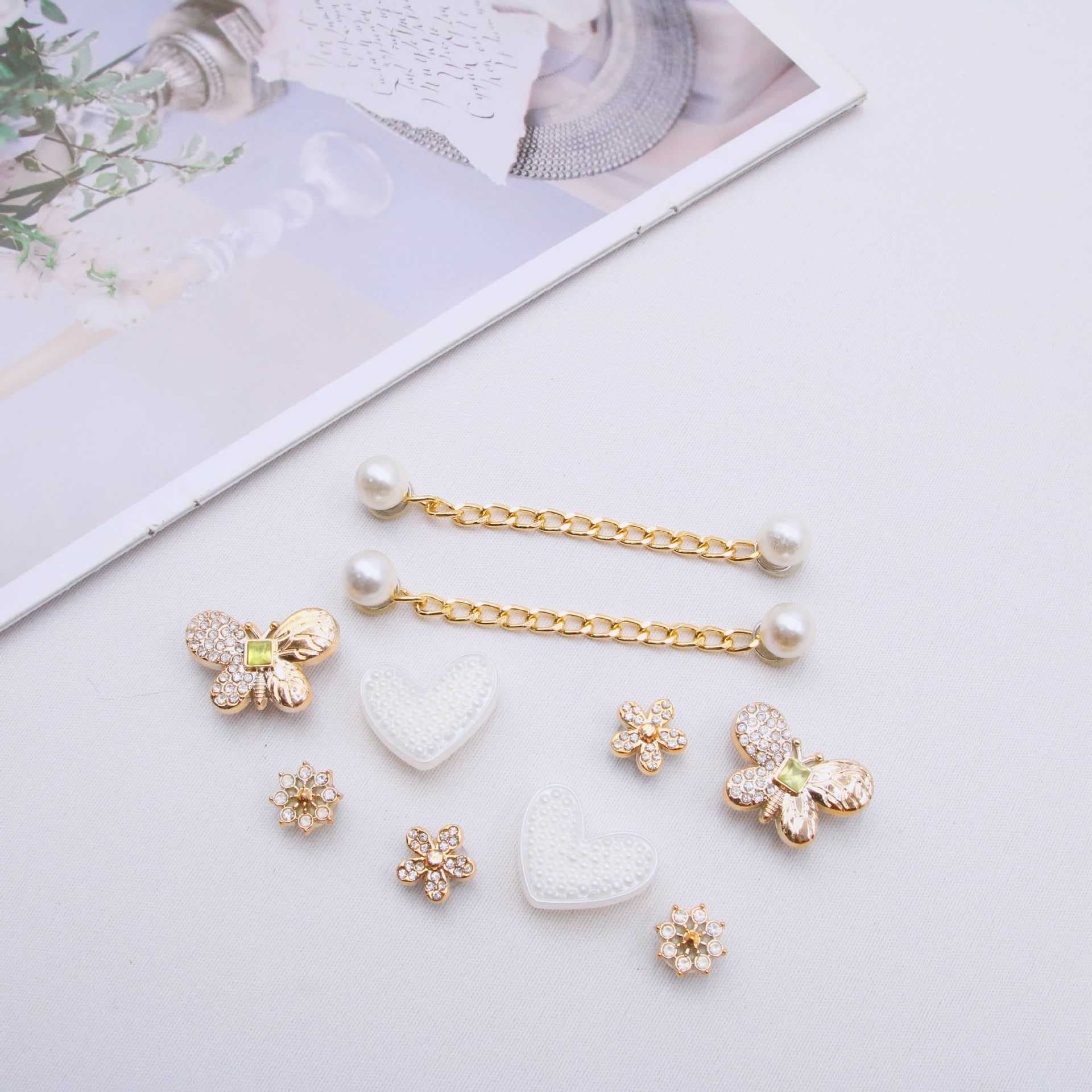 Gold Croc Charm Decoration, Sweet and Cute Croc Shoe Chain Buckle Butterfly Croc Accessories DIY
