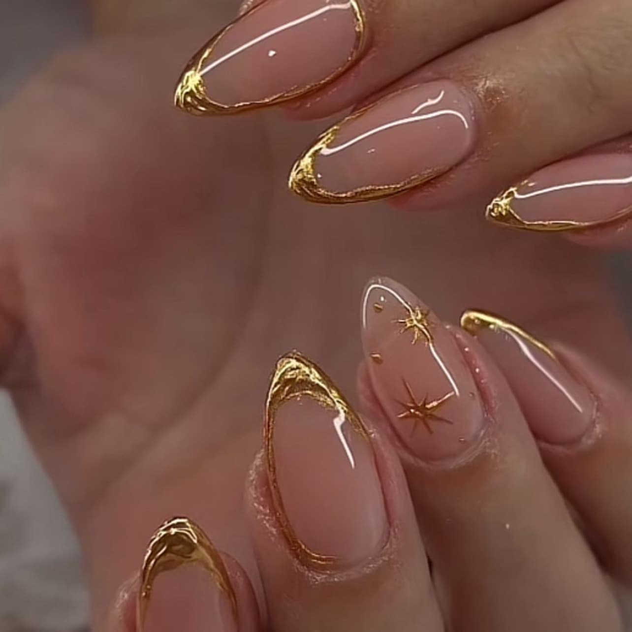 3D Gold Hot Stamping Wearable Nail Tips Short Almond Shape Press On Nails Hot Selling for Export