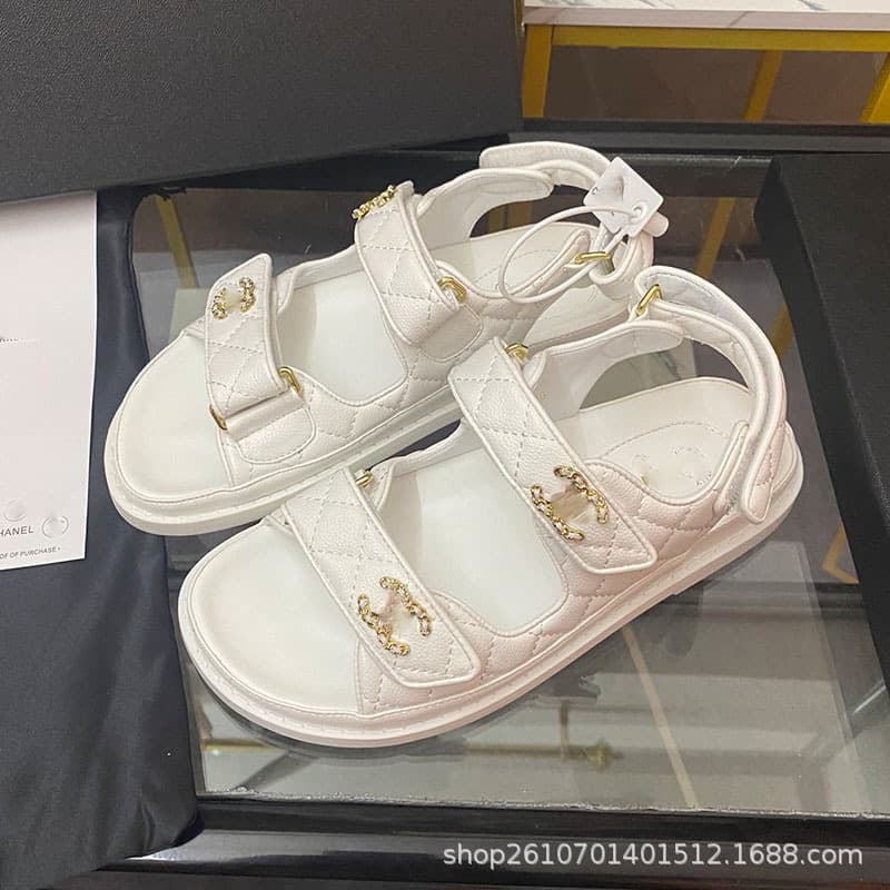 Xiaoxiang Style 2025 Summer New Velcro Sandals Women Casual Flat Outdoor Daily Beach Sandals Roman Style