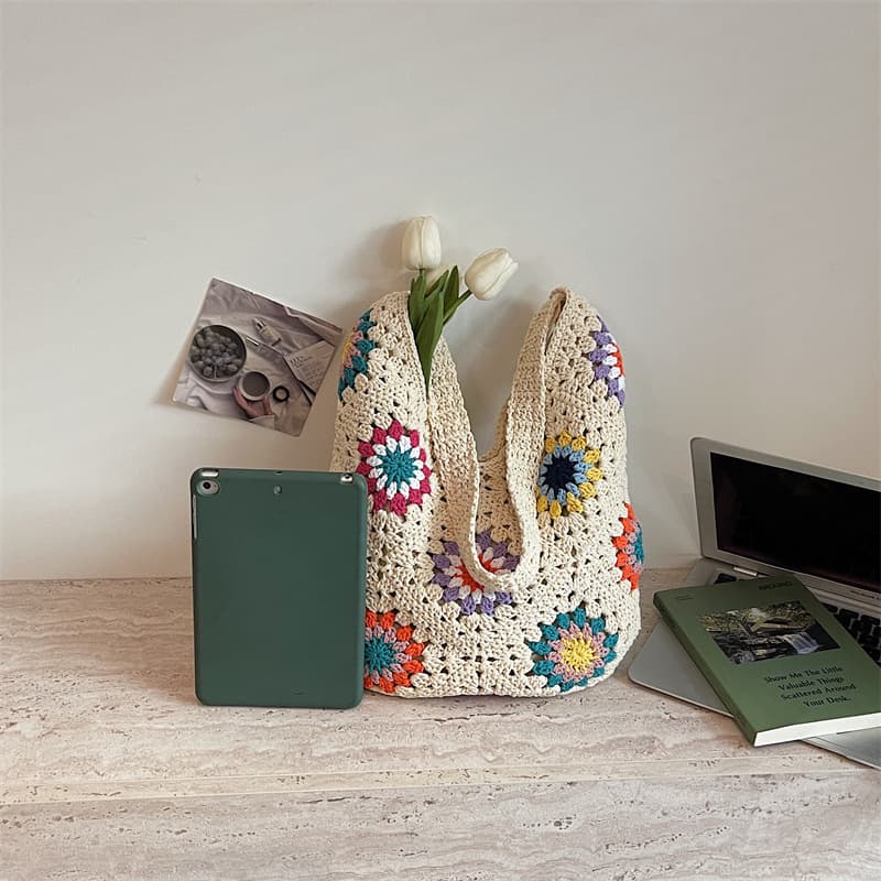 2026 Summer New Hand Crochet Lace Sunflower Woven Bag Straw Shoulder Bag