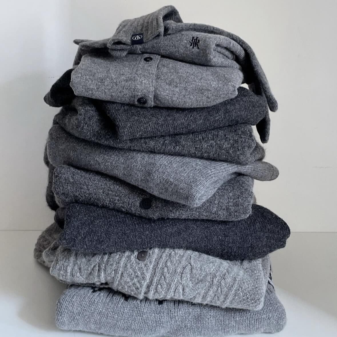 Autumn and Winter Sweater Hoodie Tops Brand Outlet Discount Women's Clothing Thirteen Lines Mixed End-of-Line Wholesale Stock