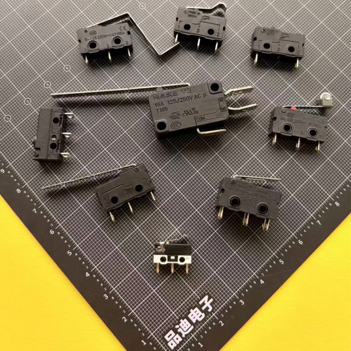 Micro Switch Mouse with Lever and Roller, Two-Pin Travel Switch, Normally Open Normally Closed Three-Pin Waterproof Limit Switch