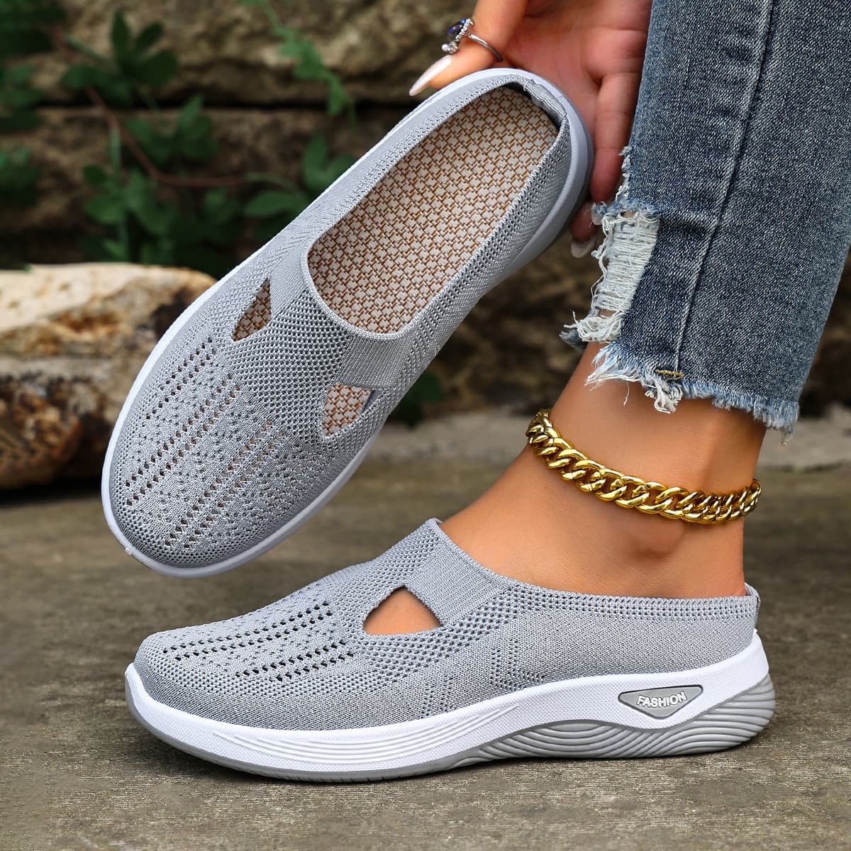 Cross-border Large Size Women's Shoes 2026 Summer Breathable Lightweight Knit Women's Shoes Soft Sole Comfortable Middle-aged and Elderly Mother Shoes Drop Shipping