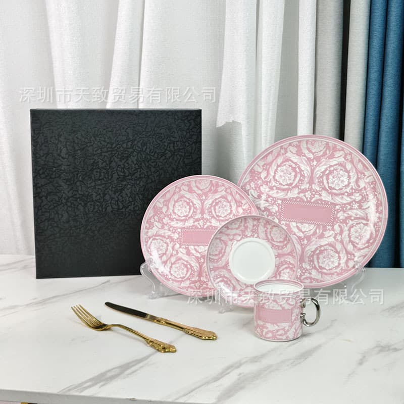 Cross-border Fanjia Pink Baroque Series Western Dinnerware 4-Piece Set 10-inch 8-inch Shallow Plate Cup and Saucer Set Bone China