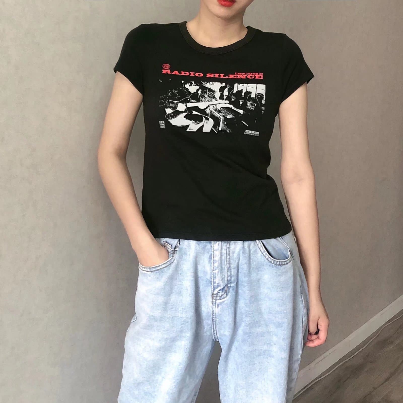 BM Style New White Letter Graphic Print Crew Neck Short Sleeve T-Shirt for Women, Fitted Cropped Top, Versatile
