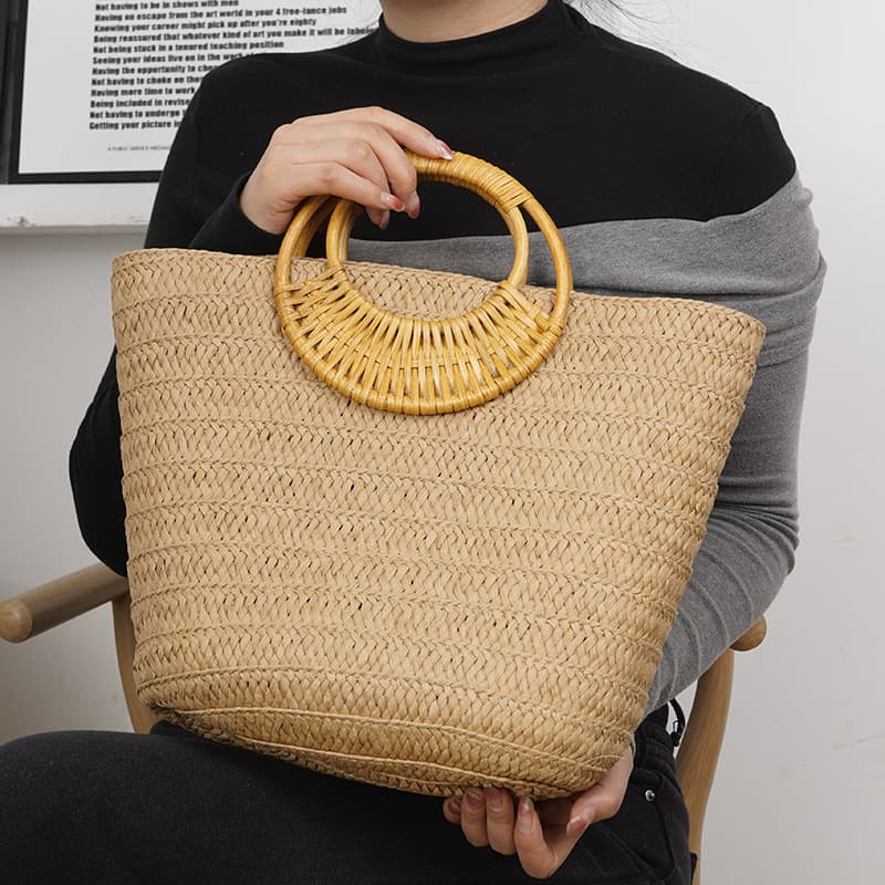 2026 New Large Capacity Straw Woven Tote Bag for Women Ins Style Woven Handbag Beach Vacation Rattan Ring Straw Bag