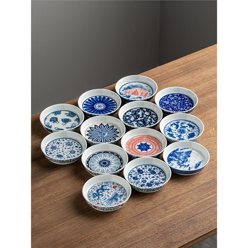 Ceramic blue and white wood-fired kiln lotus scroll underglaze teapot stand, high-end hand-painted dry brewing teapot mat, lidded bowl tray