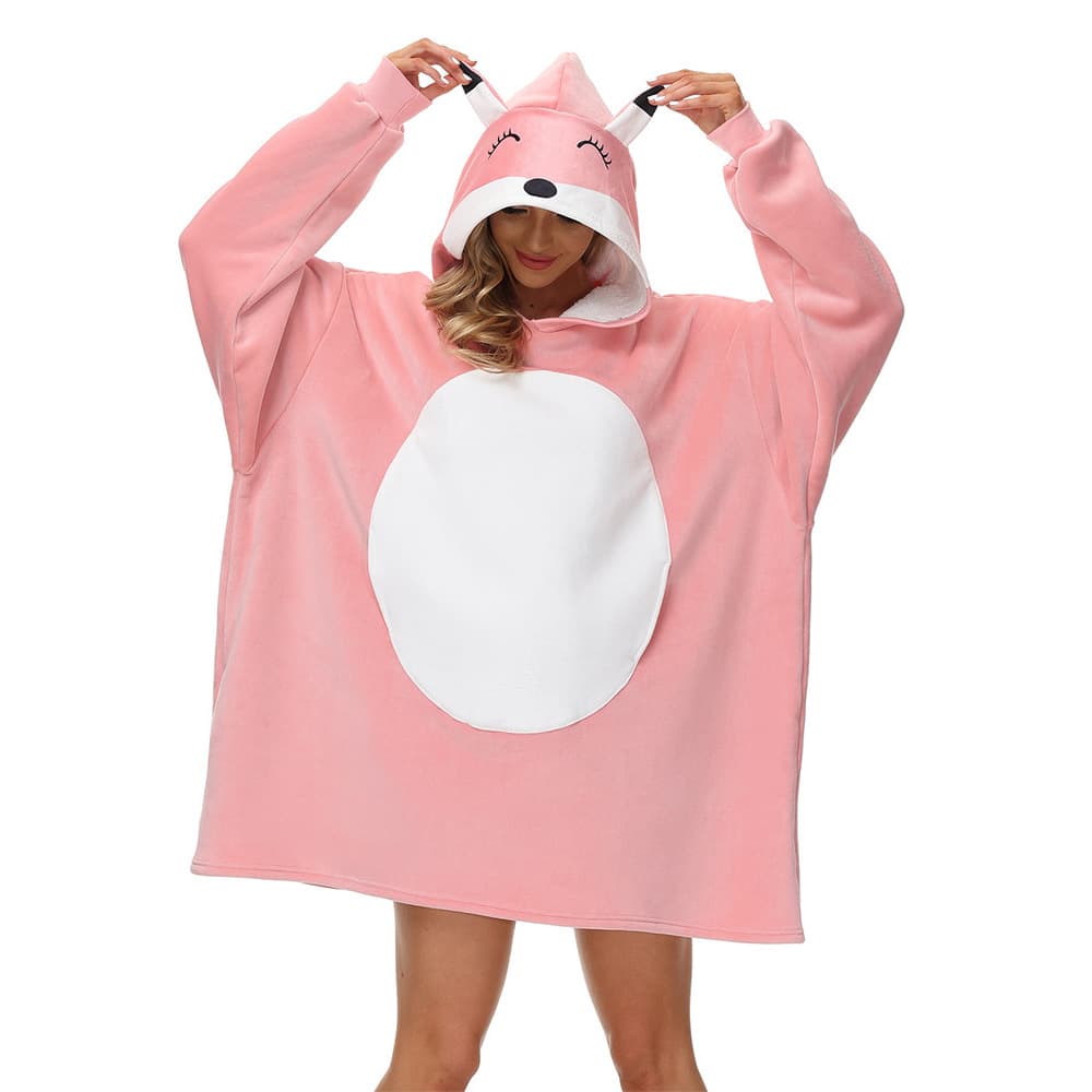 Cute cartoon pullover blanket for winter, hooded, TV blanket, warm pullover, can be worn at home or outside, for keeping warm.