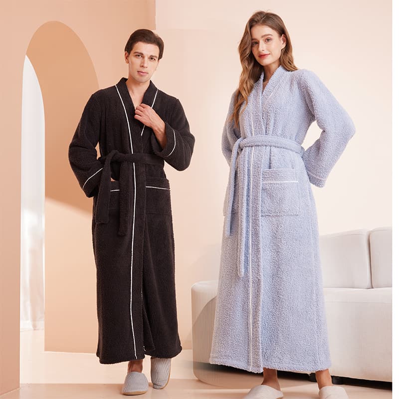 Amazon Autumn/Winter New Thickened Robe for Men and Women, Fleece-Lined Couple Long Robe, Plush Homewear