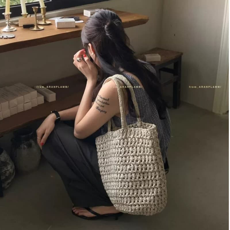 Lonslan Bag 2026 new fashion ultra-light straw handbag holiday single room armpit bag woven bag