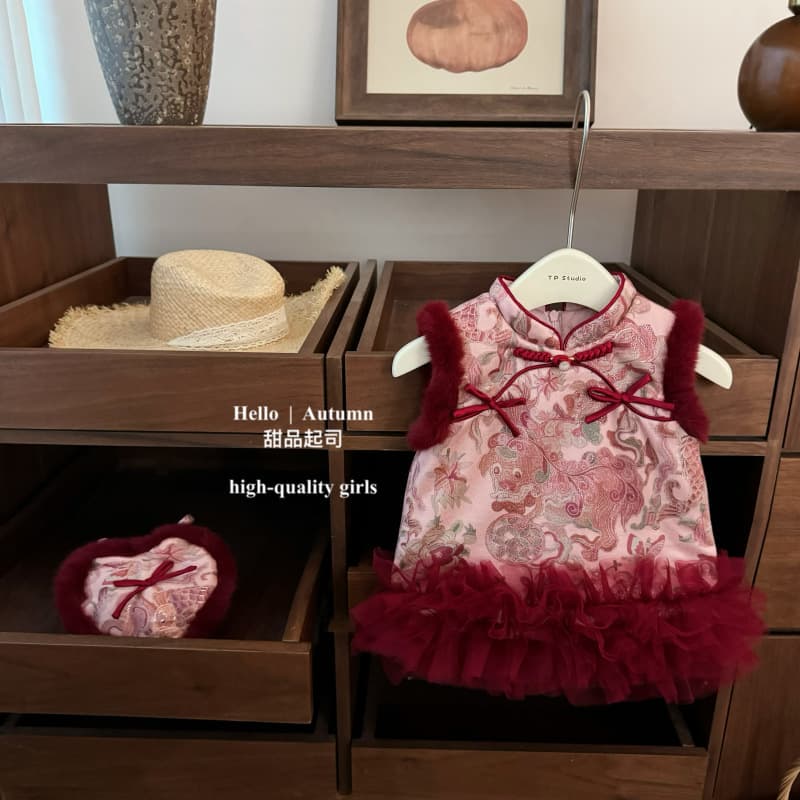 【Dessert Cheese】Lucky Koi! Original girl's Chinese style cheongsam vest dress first birthday dress for New Year greetings