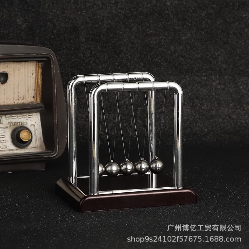 Office Desk Ornament Newton Swinger with Metal Balls Modern Swing Bedroom Decoration Suitable for Gifting