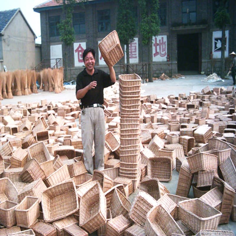 Handmade with natural materials, straw weaving, wicker and rattan handicrafts, home accessories wholesale agent franchise